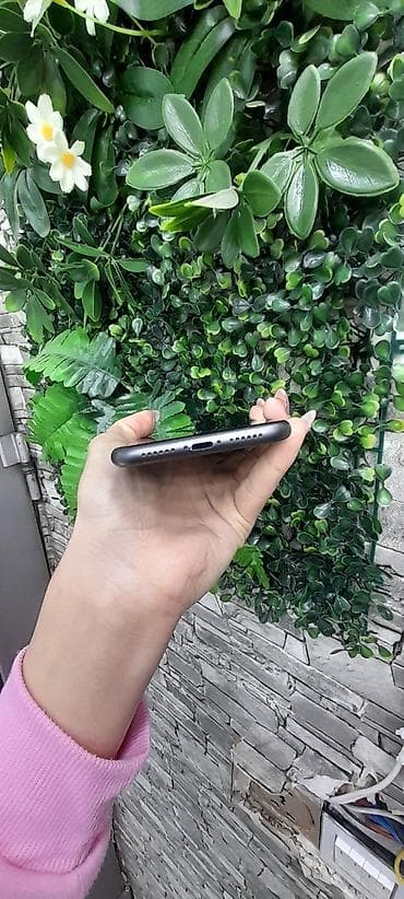 iphone 17 pro qiymət: IPhone 11, 64 GB, Qara, Face ID — 4