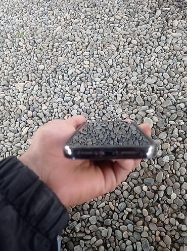 telefon saat: IPhone 11, 64 GB, Qara, Face ID — 7