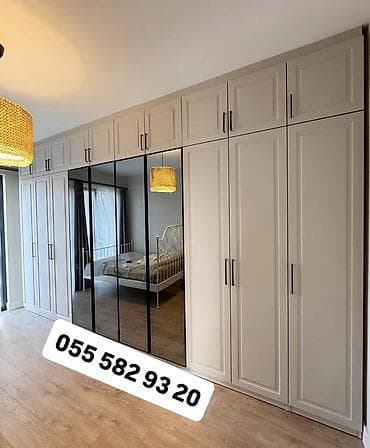 Geniş həcimli quraşdırma qarderob sistemi - Klassik panel qapılar və