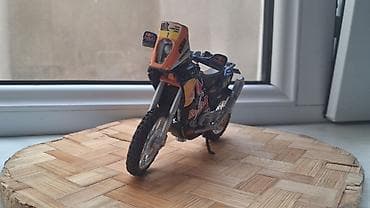 Искусство и коллекционирование: Kolleksiya üçün die-cast motosiklet modeli – KTM rally/dirt bike (Red — 5