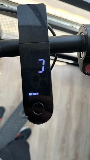 elektrikli skotur: Elektrikli skuter – şəhər içi gediş üçün praktik model Xüsusiyyətlər — 7