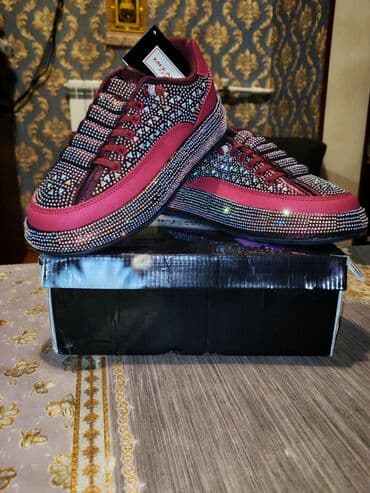 tangetka ayaqqabi modelleri: Megaline Fashion qadın idman ayaqqabısı - Rəng: tünd — 2