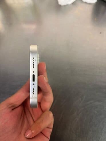 iphone 13 ağ: IPhone 13, Ağ, Face ID — 4