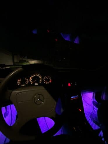 zongshen spex 150: Mercedes-Benz C 200: 2 l | 1999 il Sedan — 7