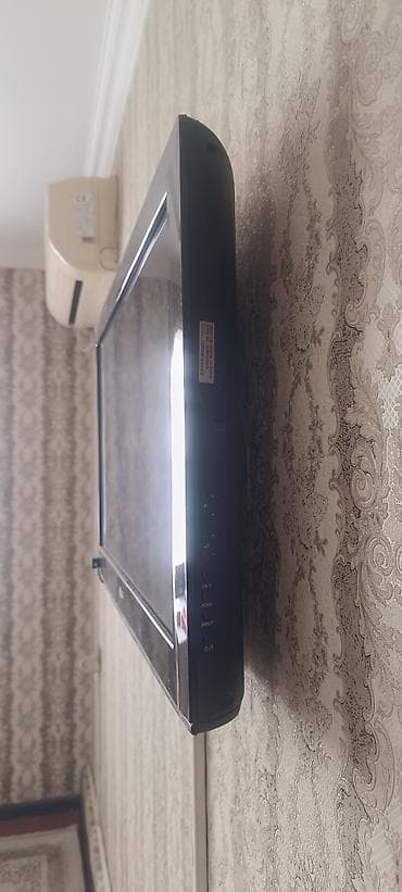 hp pavilion 15: Televizor LG LCD 32" FHD (1920x1080) — 2