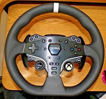 ps4 pro disk: Moza R3 Ideal veziyetde Hec bir problemi yoxdur SRP lite pedal, ve — 2