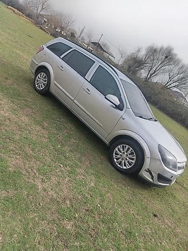 Opel Astra: 1.4 l | 2005 il 462033 km Universal — 3