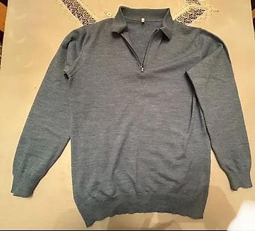 Kişi geyimi dəsti 1) Mavi rəngli sviter: - Yarım fermuarlı, çevrilə — 1