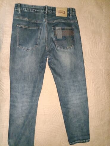 Alfa Romeo: Artmanan alınıb narmal vəziyyətidir arxasında ayaq hissəsndə kiçiy — 1