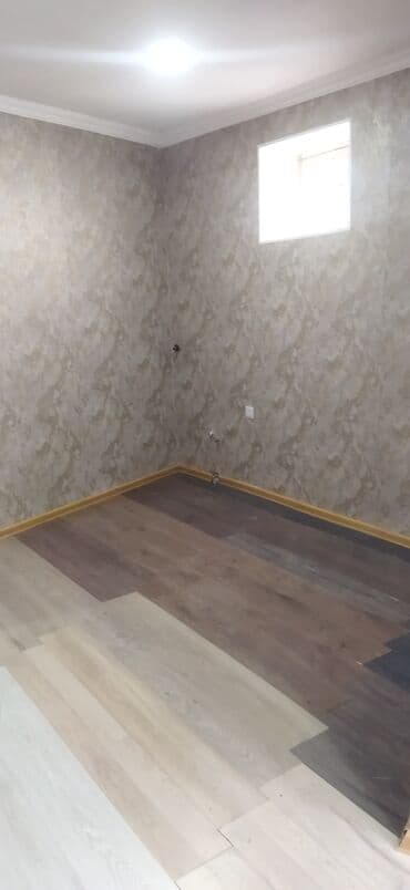 köhnə suraxanıda həyət evləri: Ev xırdalanda icra hakimiyətinə yaxın yerdə yerləşir 2 otaqdır.qazı — 4