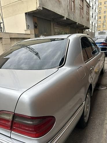 niva kapotu: Mercedes-Benz E-Class (W210) sedan - Ban növü: sedan, 4 qapı - Rəng — 9