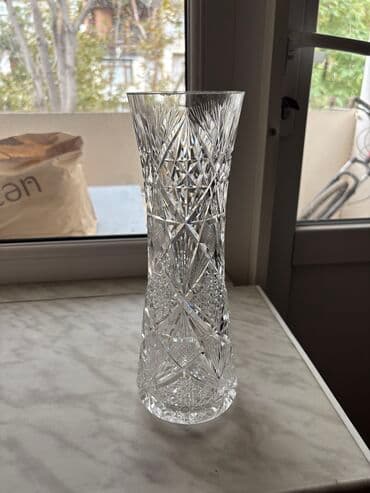 gul qabları: Bir vaza, Xrustal — 2