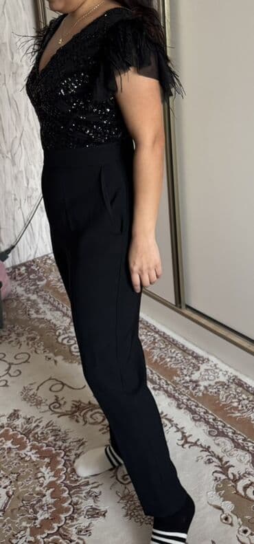 Tulumlar: Qadın tulumu – qara rəng, ziyafət tərzi Bir dəfə geynilib, yeni — 2