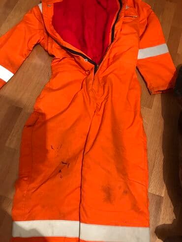 su keçirməyən kişi gödəkçəsi: İş forması — 2