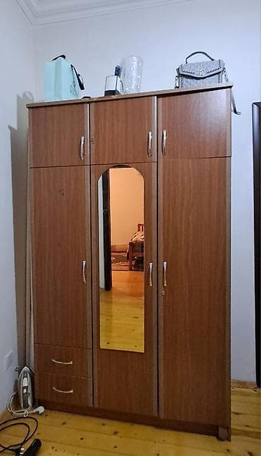 2 mertebe yataq: 2 təknəfərlik çarpayı, Dolab — 2