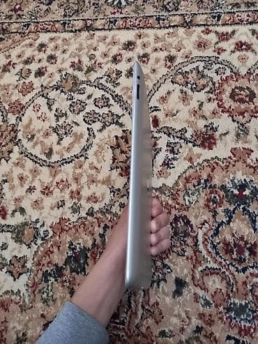 ipad pro 2018: İşlənmiş Apple iPad 3 (2012), 9,7", < 64 GB, Ünvandan götürmə — 5
