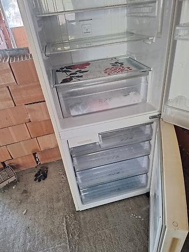 Soyuducular: Samsung ikikameralı soyuducu, aşağıda dondurucu ilə Model: RL4323RBAEF — 6