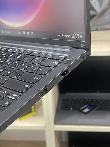 iphone adapter: Lenovo ThinkPad, 14 ", Intel Core i5, 512 GB — 5
