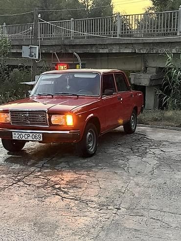 VAZ (LADA) 2107: 1.6 l | Sedan