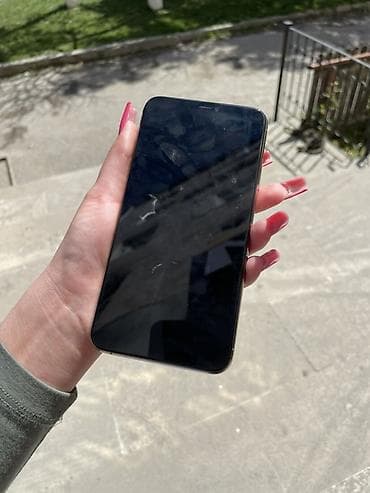 iphone 7 pilus: IPhone 11 Pro Max, 256 GB, Qızılı, Face ID — 2