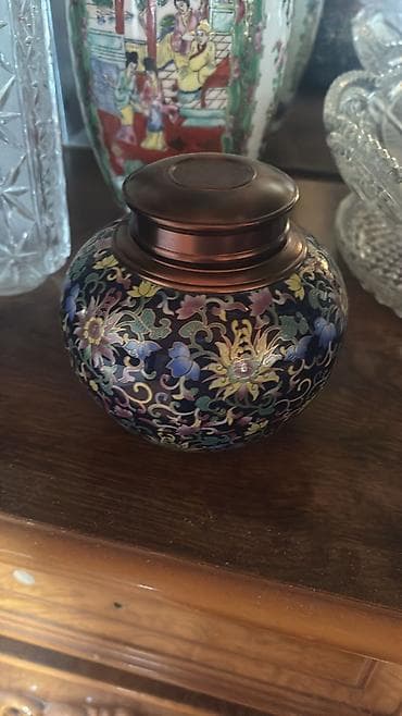 perde sumqayıtda: Cloisonné üslubunda dekorativ metal qab - Material: emallı metal — 1