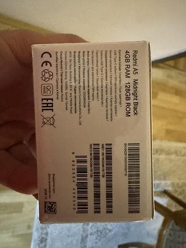 telefon alanlar: Redmi A5, 128 GB, rəng - Qara — 3