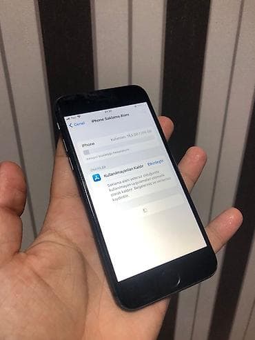 iphone 8 plus plata: IPhone 8, 256 GB, Qara, Qırıq — 5