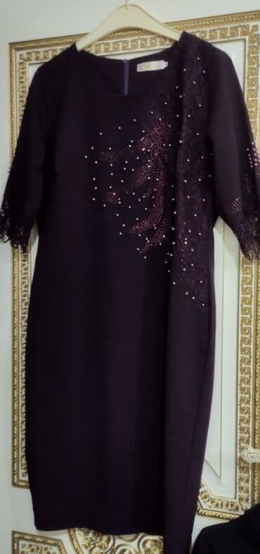 kirayə gəlinlik qiymətləri: 4 modeldən ibarətdir. Hər biri bir dəfə geyinilib. Satılır. Və ya — 1