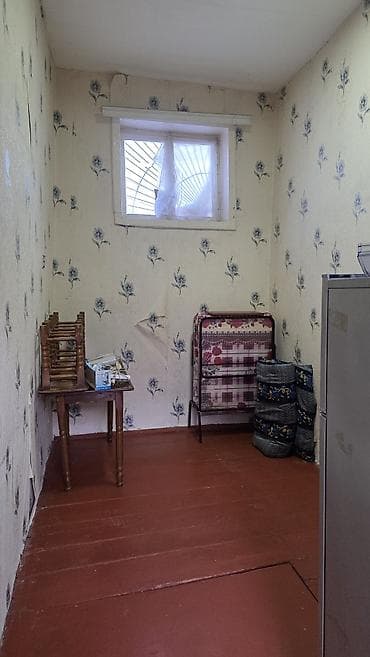 zigda heyet evi: Kirayə verilir: kiçik mətbəx/otaq komplekti YALNIZ 2 TELEBE XANIMA. VE — 1