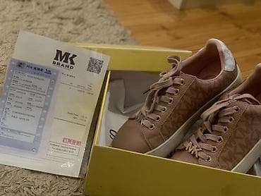 мужские кроссовки в баку: MK Brand qadın krossovkaları (65 azn alınıb 40 azn satılır yenidir 1 — 1