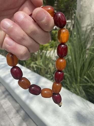 bijuteryalar: Sıxma kəhrəba.İri daşlı,çox gözəl səsi və çəkimi var — 1