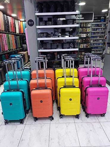 Rəngarəng sərt korpuslu səyahət çamadanları – 4 təkərli və teleskopik