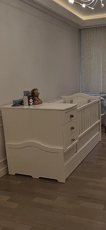 dus desti: Uşaq mebeli-transformer satılır. Komplektə daxildir: • uşaq — 2