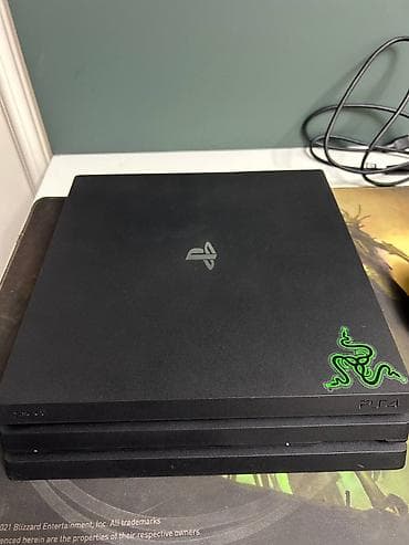 🇦🇿 PlayStation 4 Pro 1TB - əla vəziyyətdə PlayStation 4 Pro konsolunu