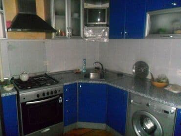 8 mikrorayon: Nəsimi rayonu, 4-cü Mikrorayonda, 4-otaqlı, sahəsi 110kv-m olan mənzil — 10