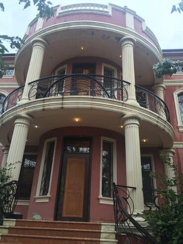 pol taxta: Satılır: geniş həyətli, arxitektur qövs formalı pəncərələri ilə — 13