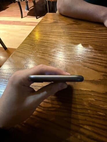 Alfa Romeo: IPhone 11, Qara, Face ID — 6