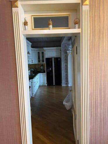 yasamalda satilan bina evleri: 1-ci mikrorayon, 4 otaqlı, Yeni tikili, m. İnşaatçılar, 181 kv. m — 18