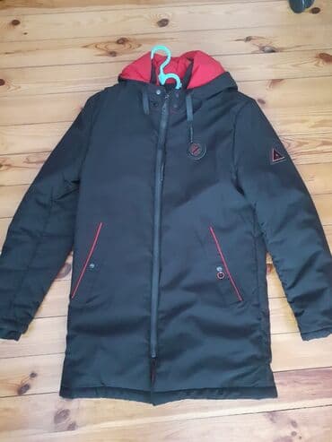 Oğlanlar üçün kurtka Təzə kimidir Bir neçə dəfə geyinilib Təzə qalıb