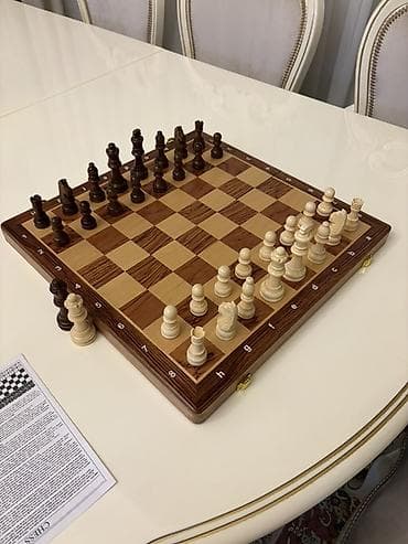 İdman oyunları: Gold Knight Chess Set – taxta şahmat dəsti 39*39 am - Material — 5