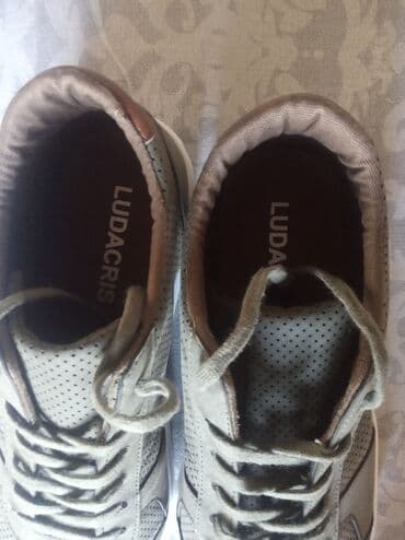 Botinkalar: Ayağımı sixdigi üçün satıram — 4