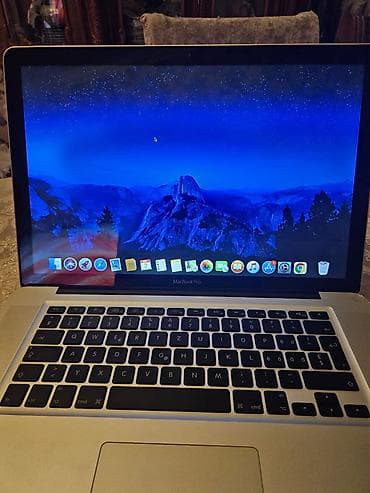 Apple MacBook: Apple MacBook Pro 15" (Mid 2010) - Ekran: 15.4" LED, MacBook Pro — 3