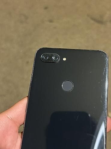 p40 lite: Xiaomi Mi 8 Lite, rəng - Qara — 5