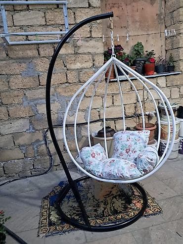 İşlənmiş. Oturacaq-yelləncək. Asılma yumurta formalı -balkon, bağ
