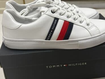Çaydanlar: Tommy Hilfiger ağ rəngli klassik idman ayaqqabısı - Model: aşağı — 1