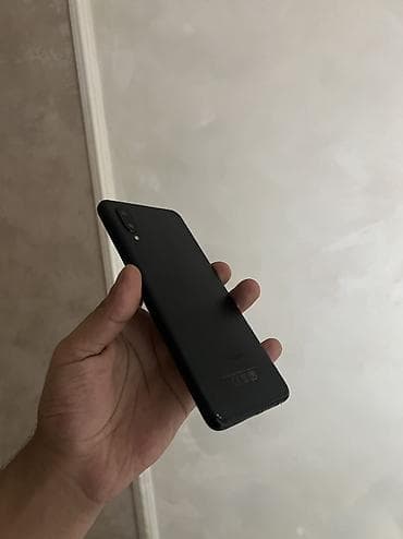 ps4 pro disc: Samsung Galaxy A02, 32 GB, rəng - Qara, Sensor — 8