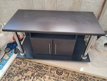 журнальный столик на колесиках: Kompüter masası, Açılmayan, Laminat, Dördbucaq masa — 2