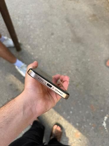 Elektronika: IPhone 16 Pro Max, 256 GB, Desert Titanium, Face ID — 3