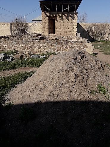 masazirda torpaq satiwi: Satışa təqdim olunur: kənd həyəti olan torpaq sahəsi və köməkçi tikili — 2