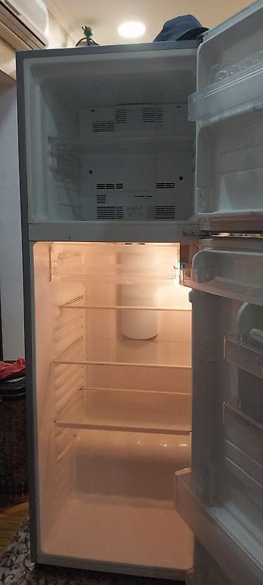 mafia 2: 2 qapılı Sharp Soyuducu Satılır, rəng - Boz — 3